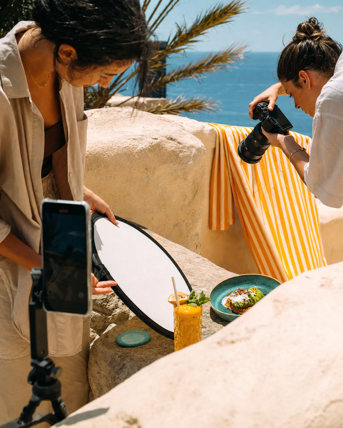 Producción coordinada de fotografía y vídeo para alimentar un calendario social